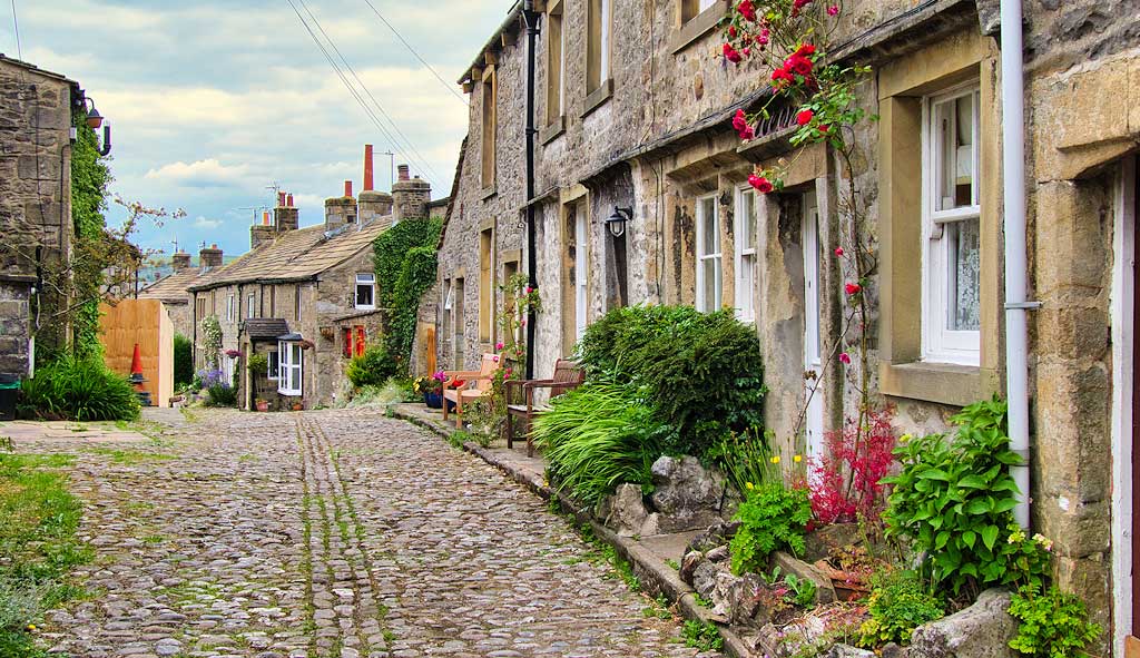 The Village of Grassington The Village of Grassington